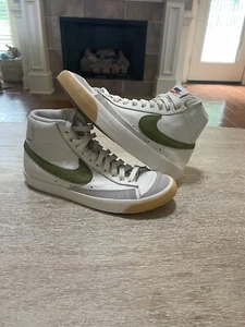Size 8.5 - Nike Blazer '77 Vintage Mid Asparagus Snakeskin - Picture 1 of 7
