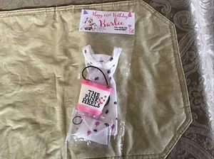 Happy 60th Birthday Barbie Kleid, Handtasche und Tragetasche, Neu in Verpackung - Bild 1 von 4
