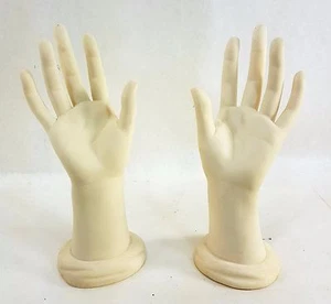 Vintage Italian Alabaster Hands Artist Gianneli 1981 Bookends Jewelry Display - Picture 1 of 9
