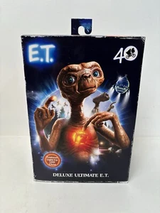 Neca ET The Extra Terrestrial Deluxe Ultimate 7" Action Figure Light up Chest - Picture 1 of 8
