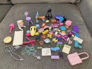 Lote de accesorios de comida y más vintage de Barbie Dream House & Friends - Ver fotos - Imagen 1 de 11
