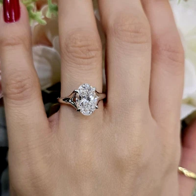 IGI 2.50Ct Lab Grown Oval Diamond Designer Solitaire Engagement Ring in Platinum - Image 1 of 4