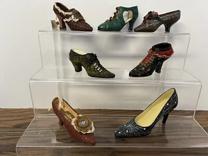 7 zapatos de lujo medianos en miniatura de porcelana cerámica de 3" a 2" de alto y largo. - Imagen 1 de 6
