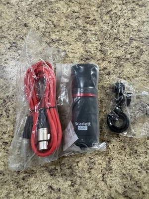 Focusrite Scarlett Studio kabelgebundenes Kondensator Aufnahme Mikrofon CM25 MKII mit Kabel - Bild 1 von 4