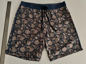 Rusty Boardshorts Floral Pattern Size 34 Very Good Condition - Picture 1 of 6