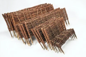 10 Stk Weidenzaun mit Buchepflöcken Beeteinfassung Beetumrandung Rasenkante  - Bild 1 von 7