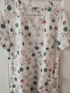 SB Scrubs 2 Pocket Christmas Teddy Bear Scrub Top Size M (fits large - Bust 42) - Picture 1 of 1