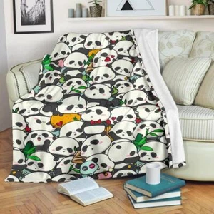 Panda Bear Blanket Throw Fleece Cozy Couch Sofa Plush Picnic Bedding Gift - Picture 1 of 6