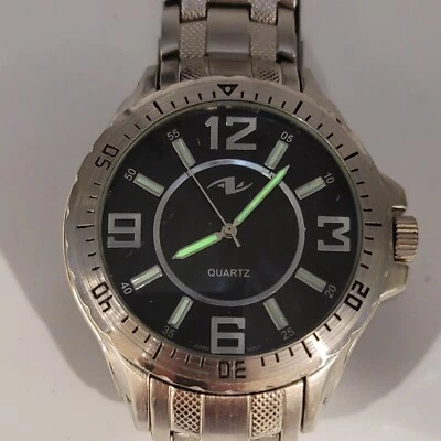 Reloj Pulsera Hombre Tono Plateado Ajustable Plateado Batería Nueva Brillo Foto 1 de 4