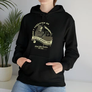 Sudadera con capucha Don't Threaten Me with a Spooky Time - Imagen 1 de 10