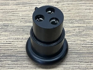 Bulgin Standardgröße 3-poliger Netzstecker ~ 22 mm Stecker - Bild 1 von 12
