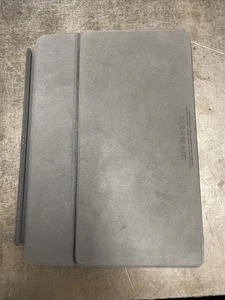 Apple Smart Keyboard Case for iPad Pro 10.5" iPad Air 3rd & IPad 7th-9th A1829 - Picture 1 of 13