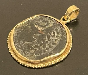 Colgante moneda templo original ácaro viudas bisel oro amarillo macizo 14K 4,26 g - Imagen 1 de 5