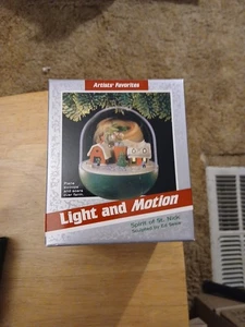 Hallmark Magic Ornament Spirit of St. Nick Vintage 1989 Movimento Luce  - Foto 1 di 5