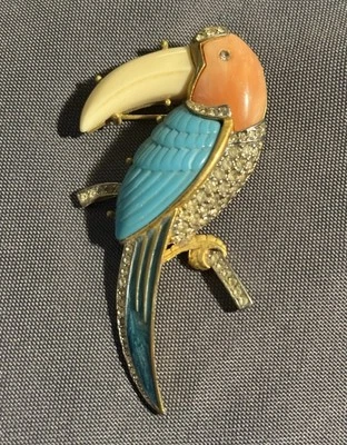 Large Vintage Unsigned Hattie Carnegie Toucan Brooch costume jewelry - Image 1 of 4