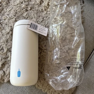 Taza Carter Move Blue Bottle Fellow de 16 onzas Foto 1 de 3