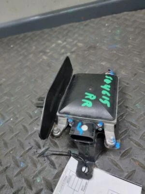 Hyundai Genesis 2015-2016 (sedán) módulo de punto ciego del lado del pasajero: 95821-B1100 Foto 1 de 4