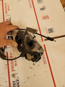 07 08 09 10 11 12 GMC ACADIA RIGHT PASSENGER FRONT DOOR LOCK LATCH ACTUATOR OEM - Picture 1 of 2