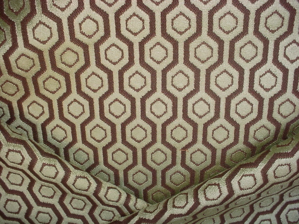 Tela de tapicería de terciopelo hexagonal citrón Malawi 3-1/2 Scalamandre AL 1078CBP4 Foto 1 de 4