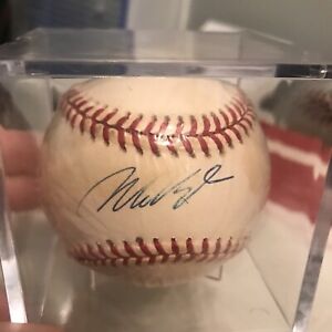 MO VAUGHN Signed Autographed OML Baseball Boston Red Sox - w/Cube