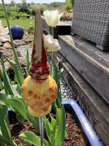 SPITZE KERAMIK - HANDARBEIT GARTENDEKO ROSENKUGEL STELENSPITZE - Bild 1 von 1