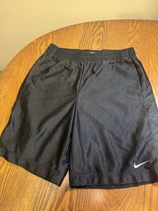Nike Shorts Basketball Größe M  - Bild 1 von 3