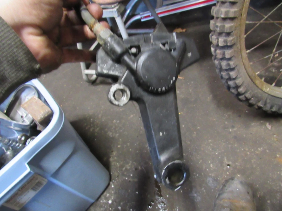 Pinza de freno trasera Honda Gl1000 Goldwing 1978 Foto 1 de 1