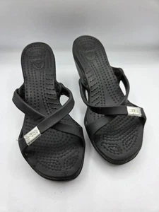 Crocs Cyprus IV Sandals Women's Size 7 Black Heel Platform Shoes - Picture 1 of 14
