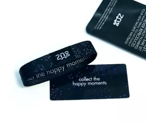 ZOX **COLLECT THE HAPPY MOMENTS** Silver Single Medium Wristband w/Card NIP - Picture 1 of 3