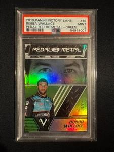 Victory Lane Pedal To the Metal #16 2019 Bubba Wallace lámina verde #/5 PSA 9 raro - Imagen 1 de 2