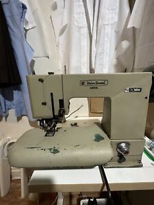 Union Special 30-210 Industrial Sewing Machine Blind Stitch.