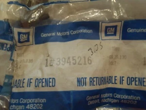 68-72 C3 Corvette Windshield Wiper Door Linkage Pivot Bolt---GM #3945216--NOS! - Picture 1 of 5
