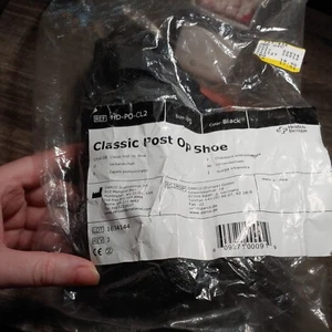 Darco International Classic Black Post-Op Shoe Size WS Hook and Loop HD-PO-CL2 - Picture 1 of 3