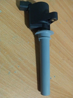 Bobina de encendido EBC1349 Ford Mercury Mazda 2000-2011 Foto 1 de 4