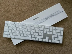 Apple Magic Keyboard with Numeric Keypad British English Layout - Picture 1 of 6