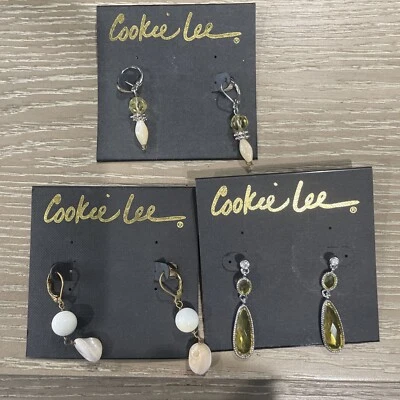 Pendientes perforados vintage de madreperla y cristal 3 juegos nuevos en tarjeta Cookie Lee Foto 1 de 4