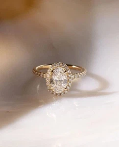 2.00CT Oval Cut Lab Created Diamond Pretty Band Ring In 14k Yellow Gold Plated - Picture 1 of 8