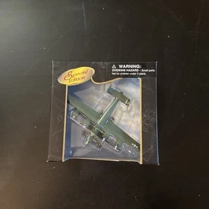 Maisto Air Force Special Edition Diecast Consolidated B-24 Liberator WWII Bomber - Picture 1 of 2