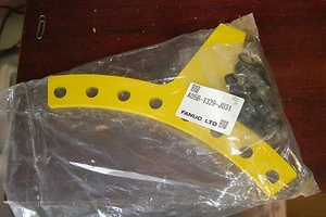 Fanuc A05B-1329-J031 Bracket, NEW - Picture 1 of 1