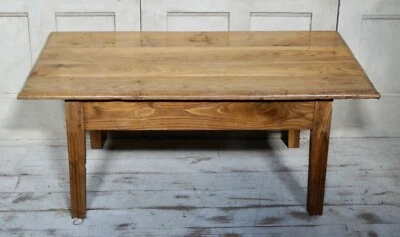 Mesa ocasional antigua de castaño francés Foto 1 de 4