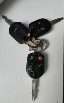 llaves coche Ford Edge 2009-2014, Ford Escape 3 llaves. Foto 1 de 3