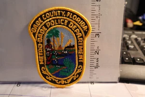 police patch  METRO DADE POLICE FLORIDA THICK LETTERS - Picture 1 of 1