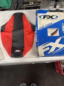 NOS Factory Effex FX Seat Cover Black & Red Dual Grip Honda XR50 CRF50 2004-2012 - Foto 1 di 5