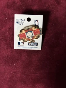 Hall of Fame PIn. August 2, 1992. Tom Seaver, Rollie Fingers, Newhouse, McGowan - Picture 1 of 1