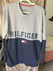 Tommy Hilfiger Men’s Sweater XL Duo Tone Blue/Gray Long Sleeve Relaxed Fit - Picture 1 of 7