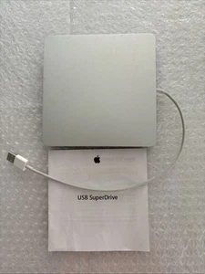 Apple SuperDrive A1379 Optical External USB DVD Burner Writer Disc Drive Tested - Afbeelding 1 van 2