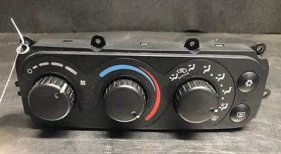 Dodge Intrepid 1998-2004 calor aire acondicionado temperatura climatización climatización Foto 1 de 4