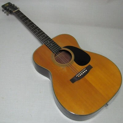 АКУСТИЧЕСКАЯ ГИТАРА UNIVOX ИЗ МАССИВА ДЕРЕВА ЕЛИ ВЕРХ КРАСНОЕ ДЕРЕВО СЗАДИ И ПО БОКАМ ОТЛИЧНАЯ - Изображение 1 из 4