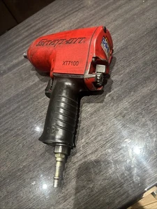 Snap On Tools Air Impact Pneumatic Wrench Gun Red XT7100 1/2"  - Picture 1 of 5