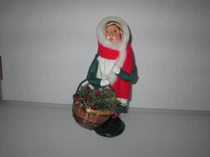 Byers Choice 1996 Unique Girl with Basket of Greens - Picture 1 of 2